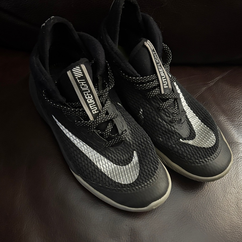 Nike Future Flight GS Black/White/Volt/Metallic
